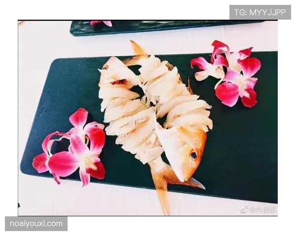 邹市明家的冰箱里只放蛋白粉和冰块？